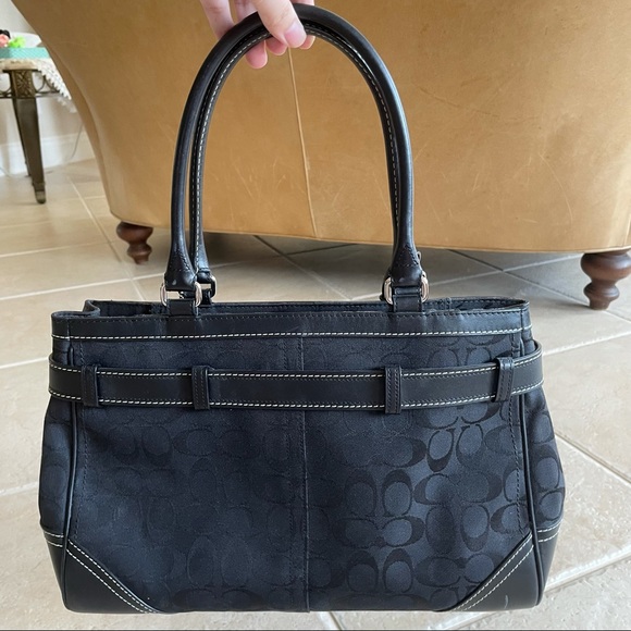 BLACK COACH PURSE - Picture 2 of 13